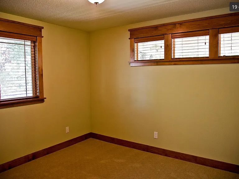 1306 NW Fresno Ave — Photo 7