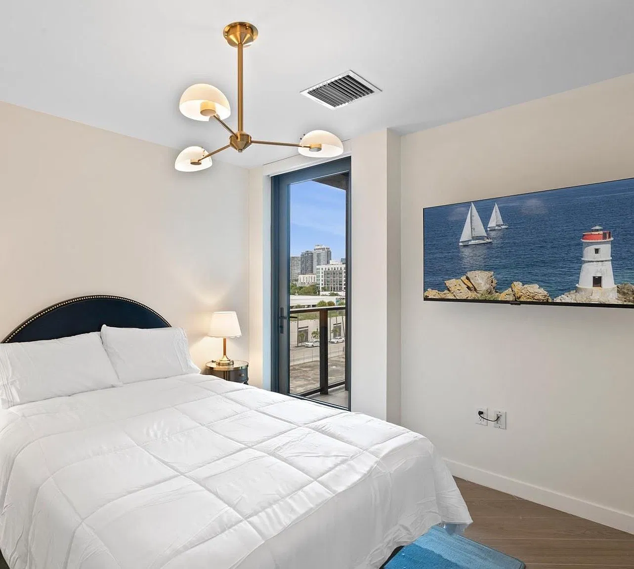 2 bed, $6,000 — Photo 1