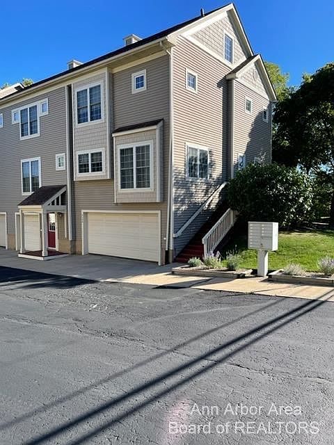 1st image of 2150 Pennsylvania Ln