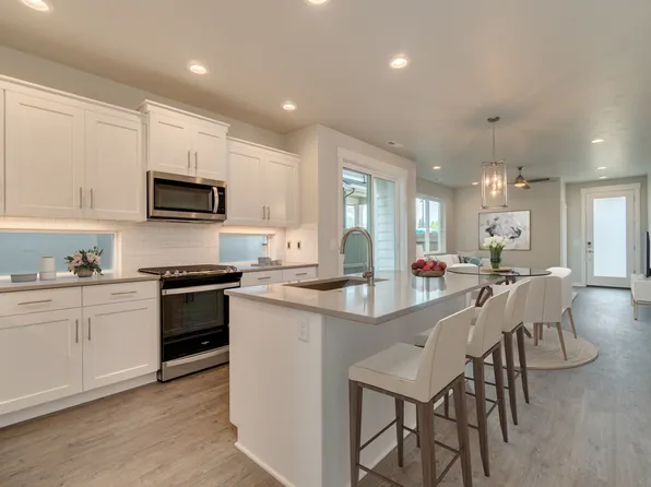 7714 SE Lumberton Ln, Hillsboro, OR 97123