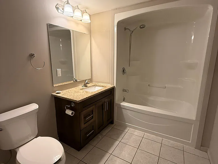 1518 Pelham St #204 — Photo 9