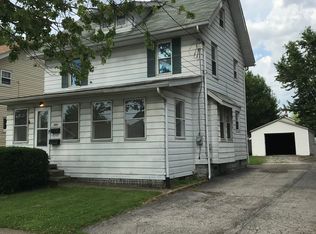 1099 Neptune Ave, Akron, OH 44301