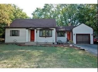 7318 McHenry Ave, Crystal Lake, IL 60014