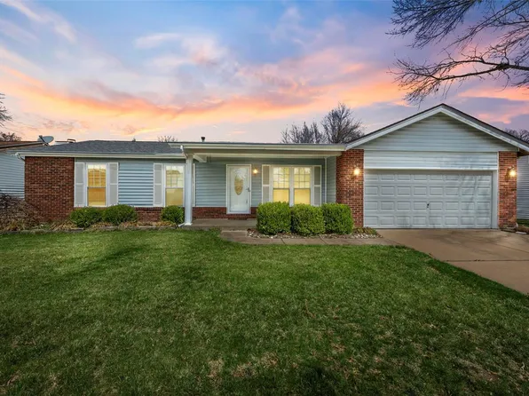 6157 Clovergreen Pl, Saint Louis, MO 63129