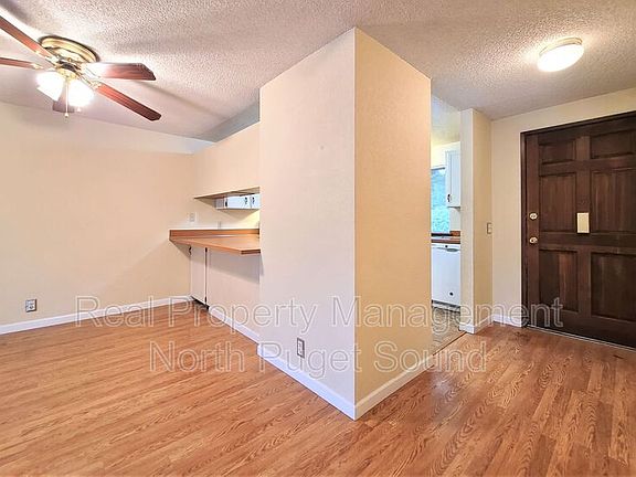 3rd image of 20101 61st Pl W APT E206