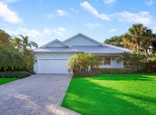 9306 SE Mercury St, Hobe Sound, FL 33455