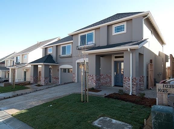 2nd image of 1035 La Costa Ct