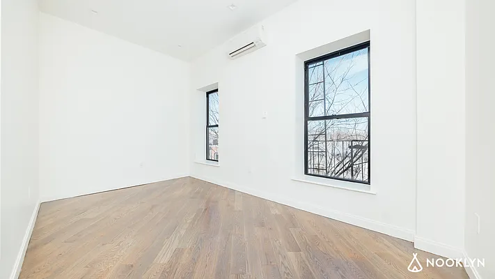 Rented by Nooklyn NYC LLC | media 41