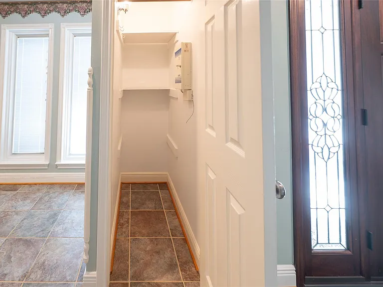 7546 Maple Tree Dr — Photo 19