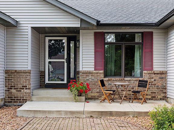 2nd image of 20911 Jameswood Ct