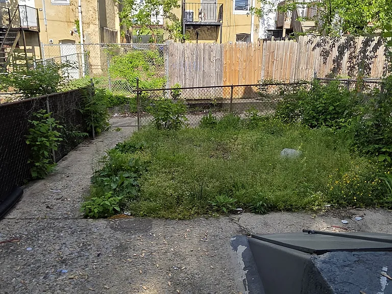 907 N Rosedale St — Photo 7