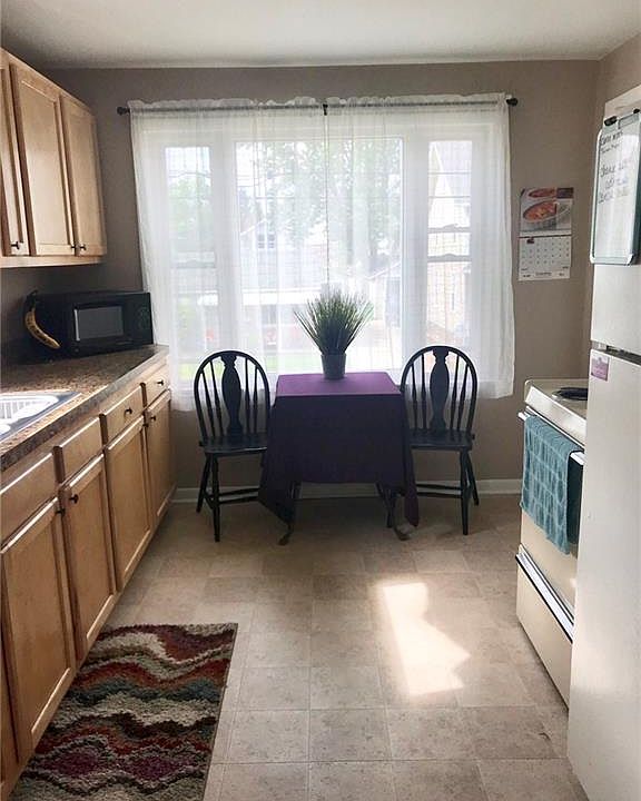 228 Bachtel St SW North Canton OH Zillow