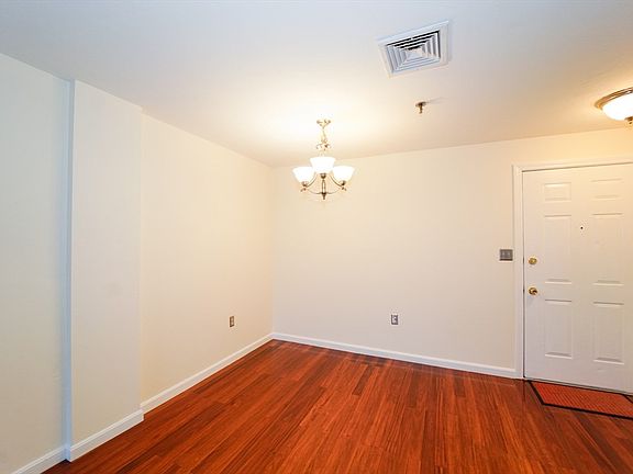 4th image of 230 Willard St Unit 808