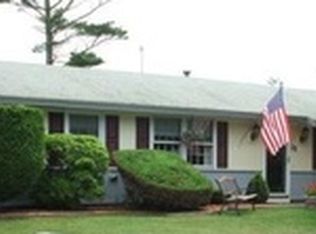 25 Camardo Dr, Wareham, MA 02571