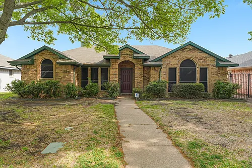 2600 Waterloo Ln Photo 1