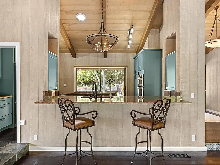 690 Rancho Alisal Dr — Photo 10