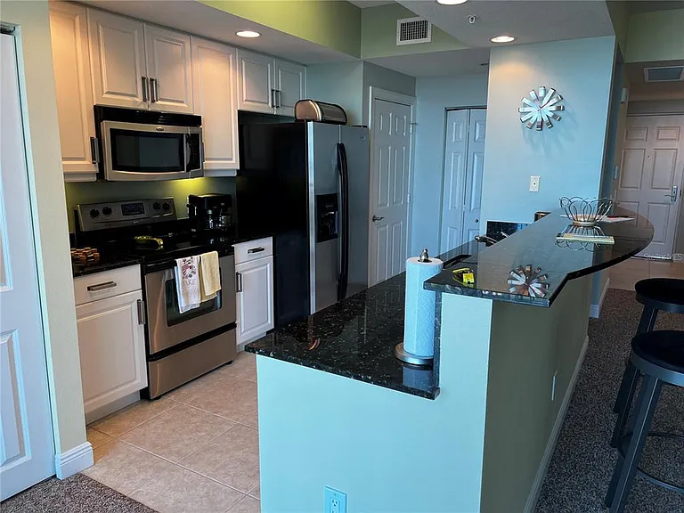 800 N Tamiami Trl #905 — Photo 11