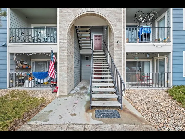 4451 S Ammons St #5-301 — Photo 1