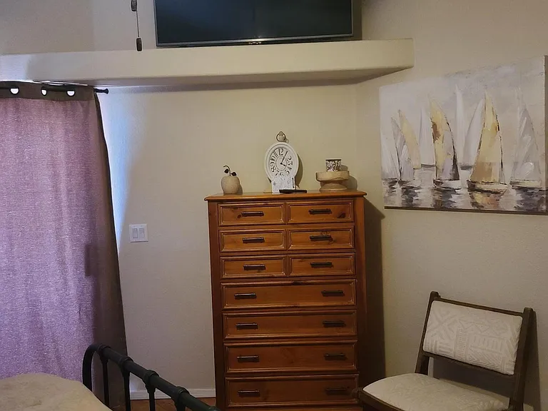 2010 Bombay Dr — Photo 26