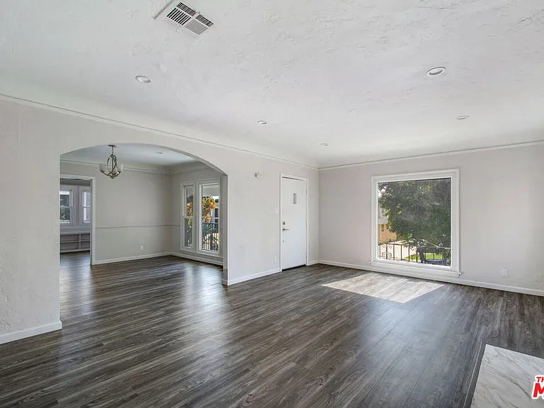 6089 Horner St — Photo 7