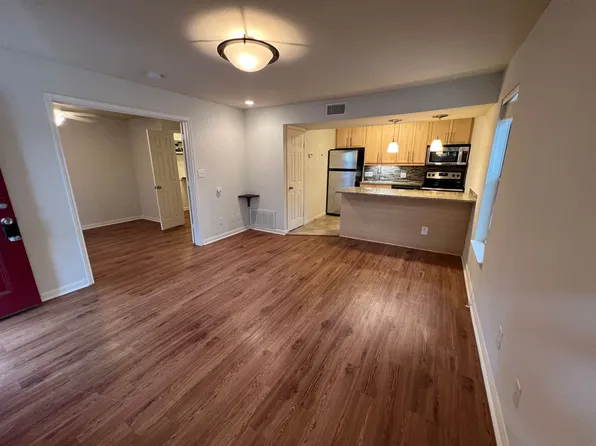 7685 Northcross Dr, Austin, TX
