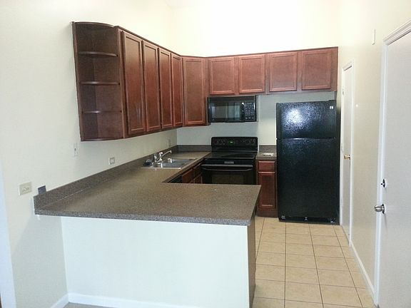 4th image of 1503 Fairway Dr APT 2D