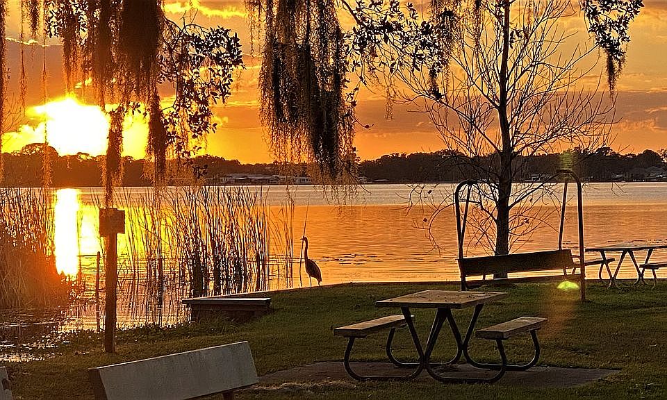 Beautiful Lakeview Patio