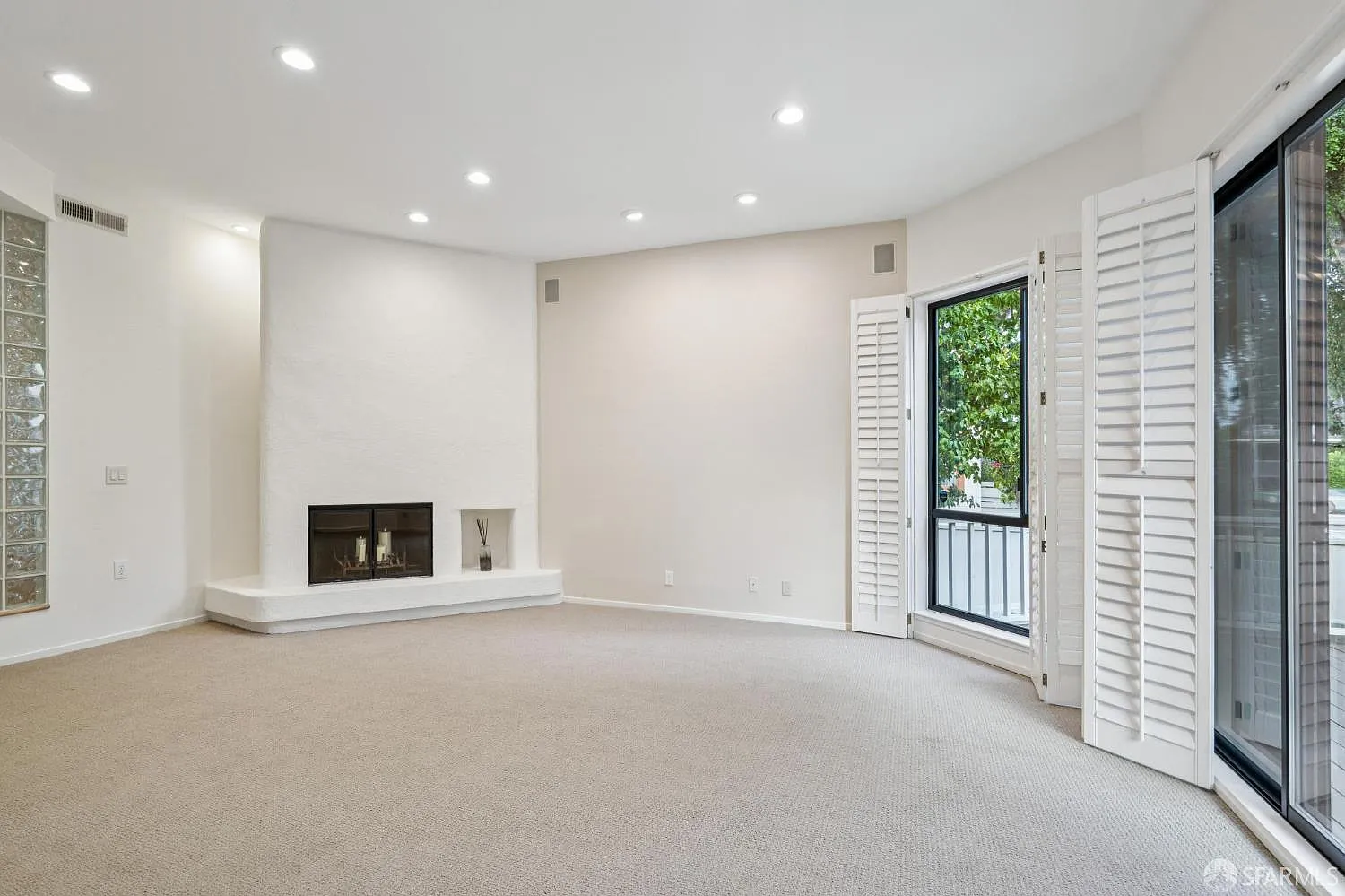 3 bed, 2.5 bath, 1750 sqft, $5,300 — Photo 4