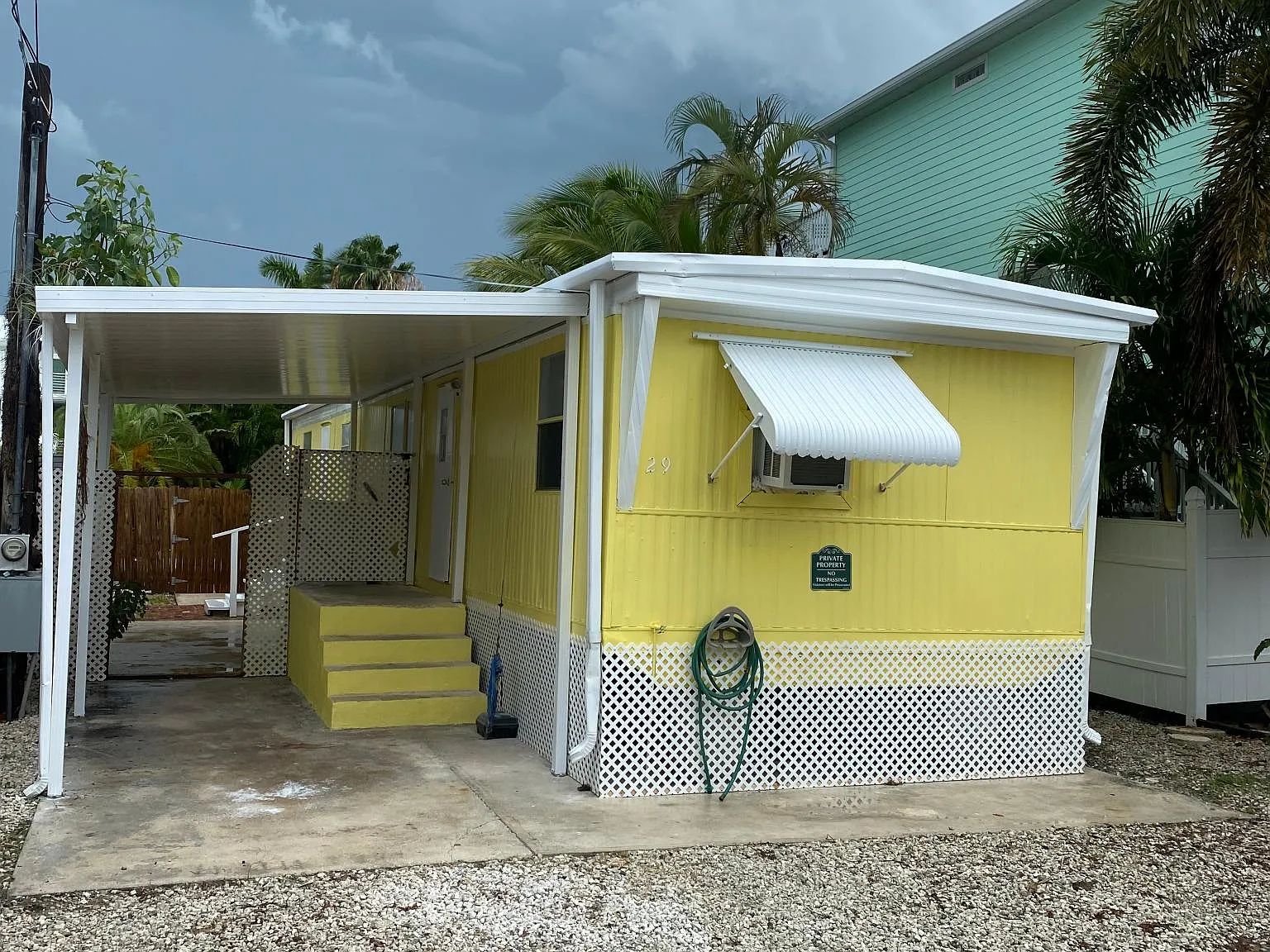 29 Palm Dr — Photo 1