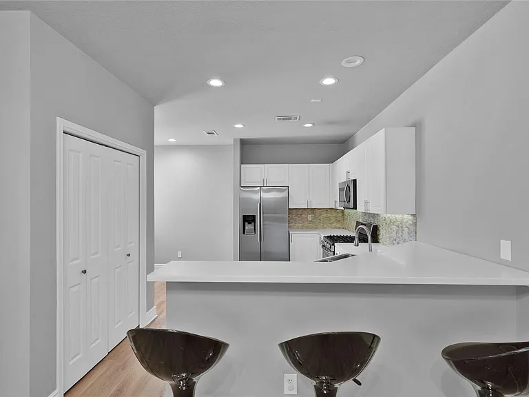 63 Woodlily Pl — Photo 11