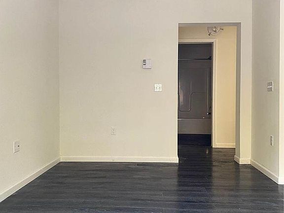 2nd image of 22 Francis St #1