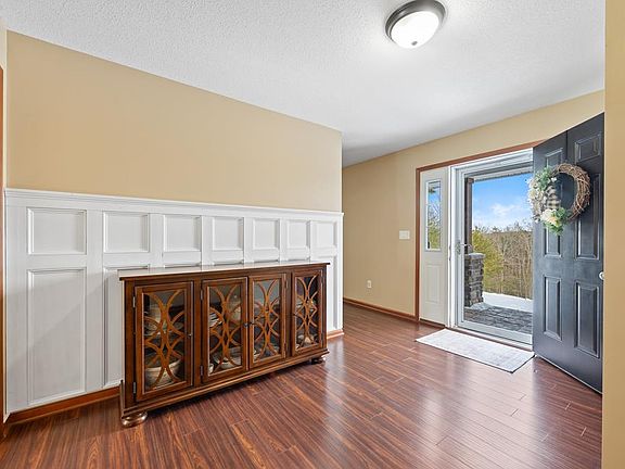 5th image of 399 Wilder Rd
