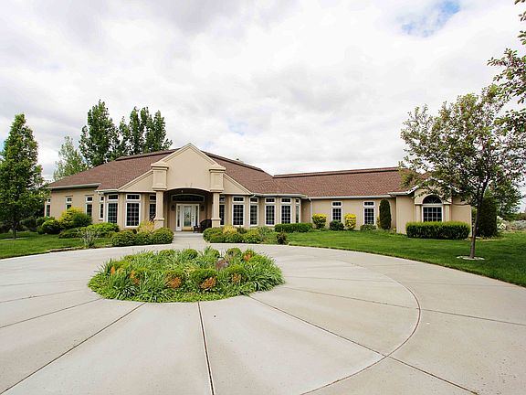 5th image of 4081 Hidden Lakes Dr