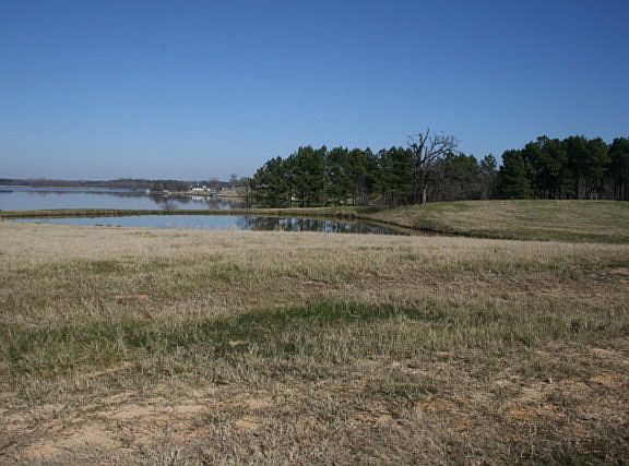 3rd image of 5943 Lago Vista Dr