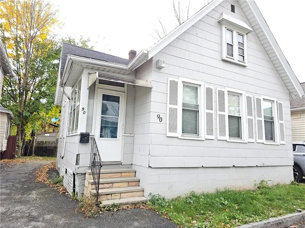 90 Angle St, Rochester, NY 14606