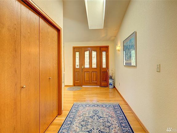3rd image of 3609 21st St SE