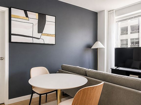 4th image of 70 W 45th St #29A