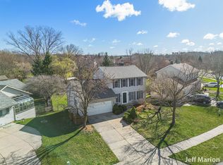 1881 Forest Lake Dr SE, Kentwood, MI
