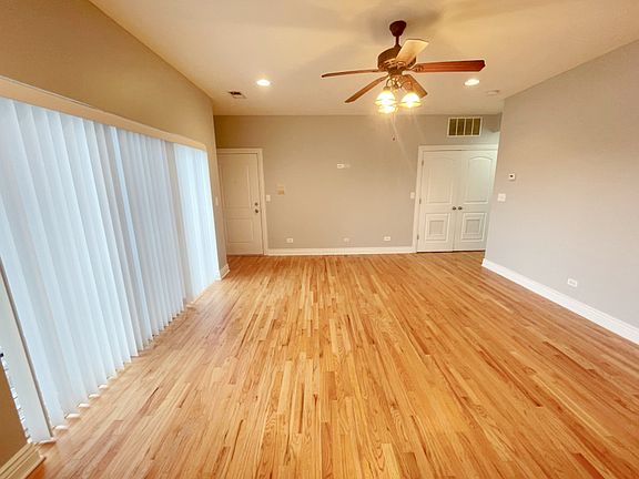 4th image of 6112 W Diversey Ave Unit F-2