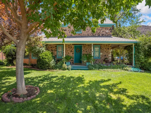 10 N Ash Creek Dr, Toquerville, UT 84774