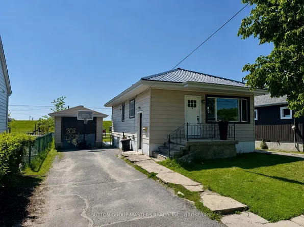 808 Victoria St, Kingston, ON K7K 4T3