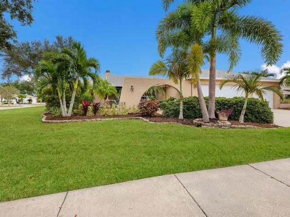 6901 Easton Ct, Sarasota, FL 34238