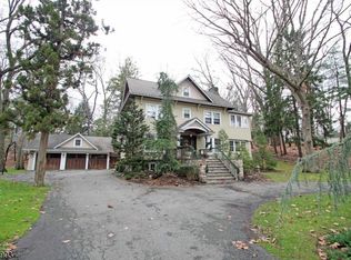 70 Crane Rd, Mountain Lakes, NJ 07046