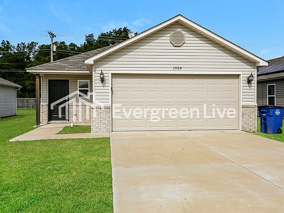 4th image of 1909 Peony St