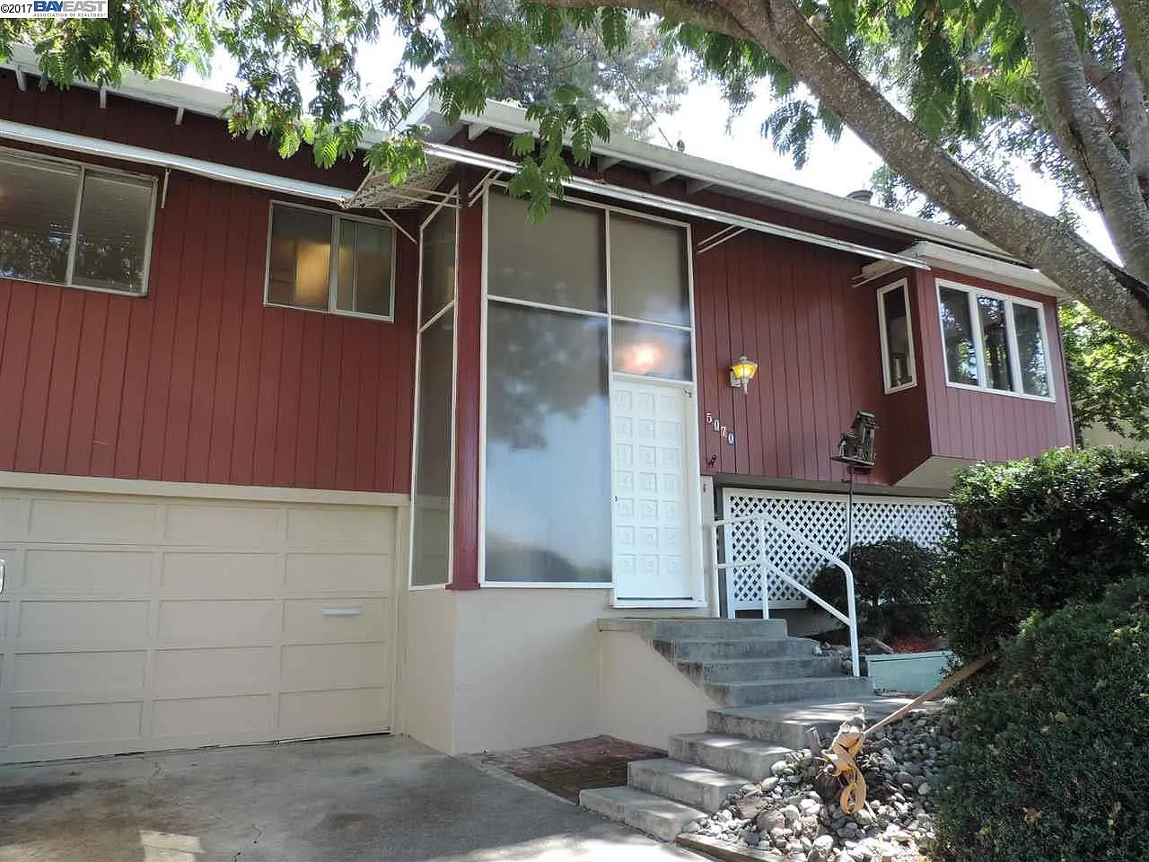 5070 Rahlves Dr photo 1