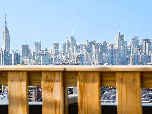 5th image of 350 Manhattan Ave APT 302