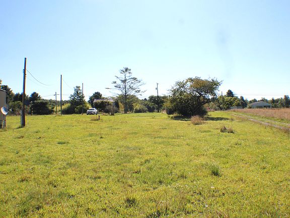 5th image of 1443 Seneca Trl