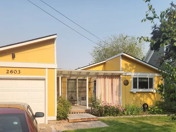 2603 N Spruce St, La Grande, OR 97850