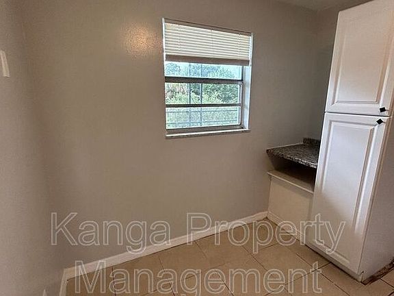 2nd image of 3208 Louisiana Ave Unit 8