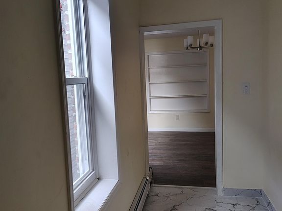 5th image of 307 Summit Ave APT 3
